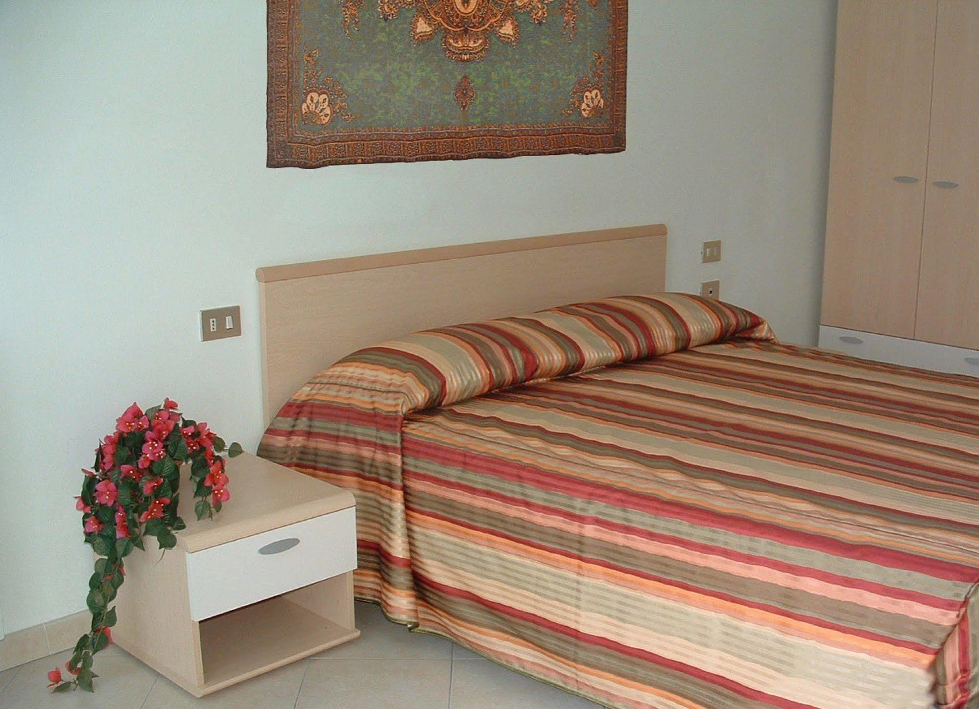 Residence Tre Ponti Verbania Ngoại thất bức ảnh